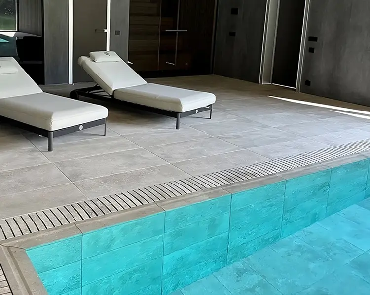 rosa-gres-personaliza-piscina-6-poco-profundas-aus