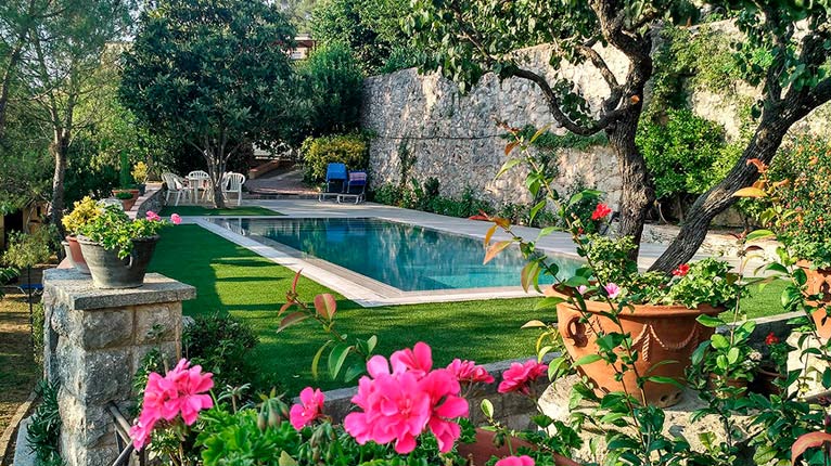 Piscina Desbordante para disfrutar mucho más - Rosa Gres