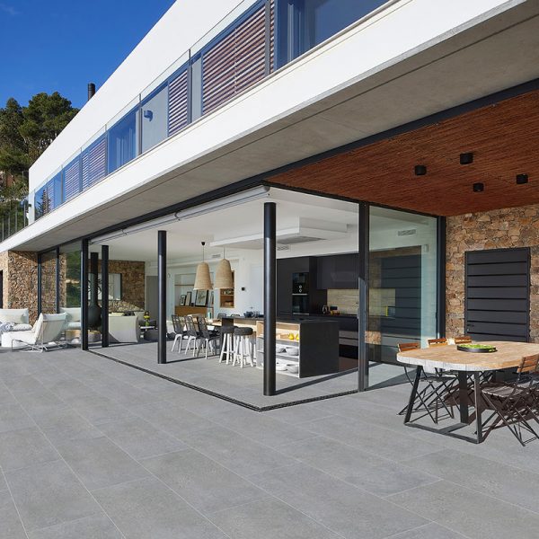 Porcelain stoneware terrace Iconic Grey by Rosa Gres