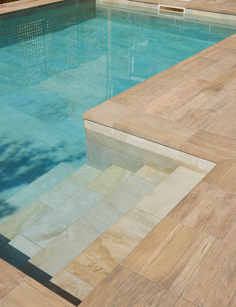 Porcelain stoneware solutions and stairs for swimming pools - Submerged Stairs