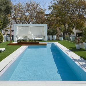 Sol en porcelaine pour piscines, extérieurs et intérieurs. Serena Bianco