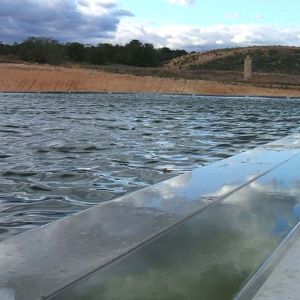 Système 10 pour piscines en béton préfabriqué