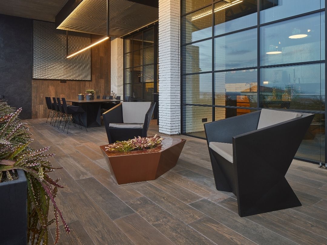 Stela Dark pavimento interior proyecto INDISSENY Rosa Gres Stela Dark pavimento interior proyecto INDISSENY Rosa Gres